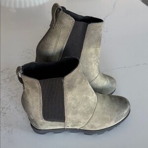 Sorel Women's Joan of Arctic Wedge Grey and Black